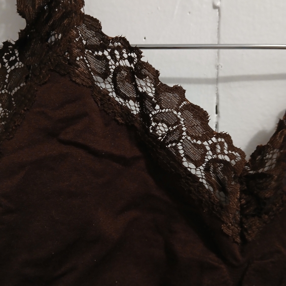 Elegant Brown Lace Trimmed Women's Top - Picture 3 of 3